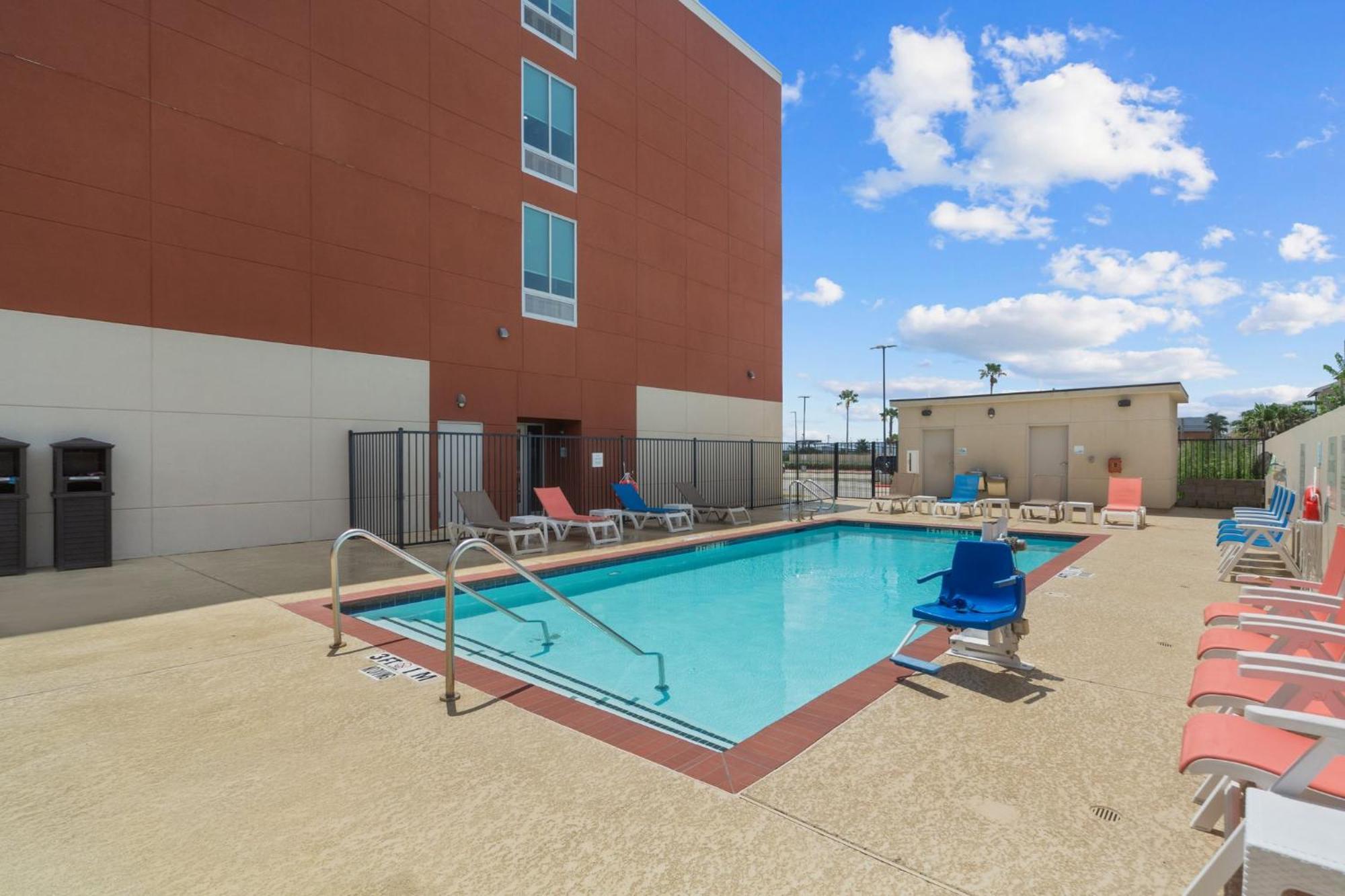 סיברוק Holiday Inn Express & Suites - Houston Nasa - Boardwalk Area By Ihg מראה חיצוני תמונה